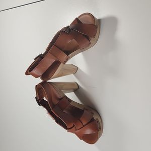 Dolce & Gabbana Leather Platform Sandals EU 35 US 5